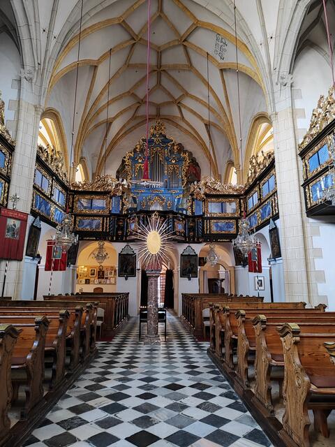 der eindrucksvolle Blick zur Orgelempore... | Foto: I.Wozonig