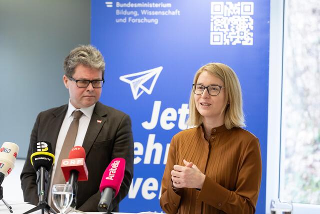 Bildungsminister Martin Polaschek und Bildungsreferentin LH-Stv. Christine Haberlander (beide ÖVP). | Foto: Land OÖ/Haag