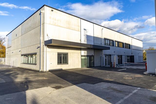 Die neue Halle misst 26 mal 45 Meter und ist neun Meter hoch. | Foto: Wiener Netze/Manfred Tucherl
