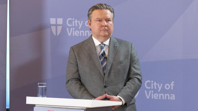 Wiens Bürgermeister Michael Ludwig (SPÖ) hat sich auch mit der Idee auseinandergesetzt, dass es zu einer Neuauflage von SPÖ-ÖVP im Bund kommen könnte. | Foto: Andreas Pölzl/RMW