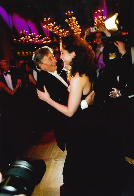 Richard Lugner beim Tänzchen mit Andie Macdowell.  | Foto: Richard Lugner