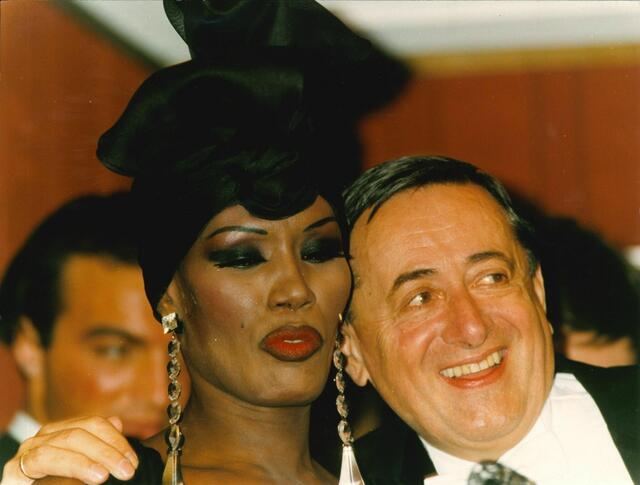 1996 lud Lugner Grace Jones ein. | Foto: Richard Lugner