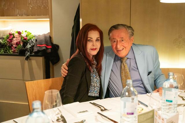 Opernball-Stargast Priscilla Presley speiste mit Richard Lugner im Restaurant "Plachutta". | Foto: Andreas Tischler / picturedesk.com