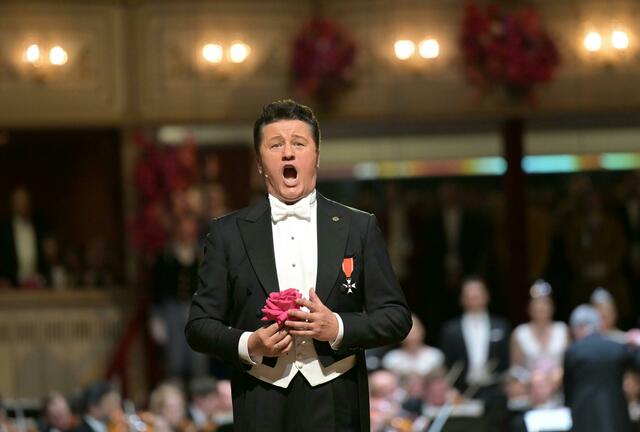 Opernball-Eröffnung: Opernstar Piotr Beczala trägt die Blumenarie aus Georges Bizets "Carmen" vor.
 | Foto: ROLAND SCHLAGER / APA / picturedesk.com