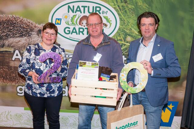 Christa Lackner/Geschäftsführerin „Natur im Garten“, Alexander Schneider (Weinviertler Museumsdorf Niedersulz) und Matthias Wobornik/Geschäftsführer „Natur im Garten“. | Foto: J. Ehn/„Natur im Garten“