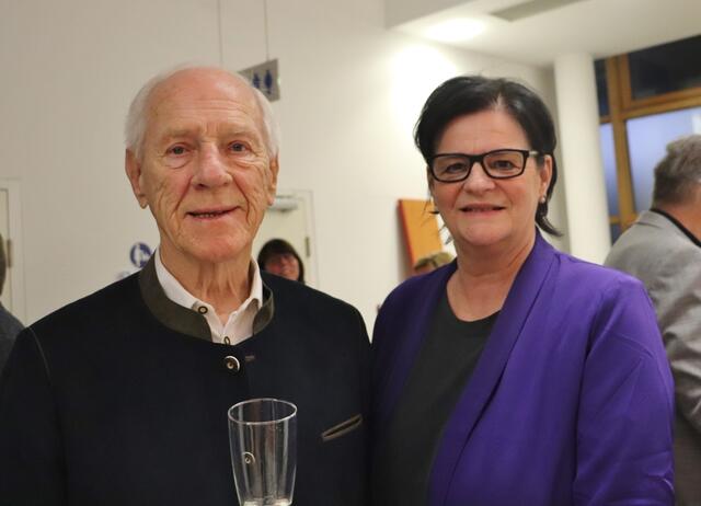 Ehrenringträger, Vzbgm. a.D. und PVÖ-Obmann Werner Grubholz mit GK Almuth Huderz-Thümel | Foto: Edith Ertl
