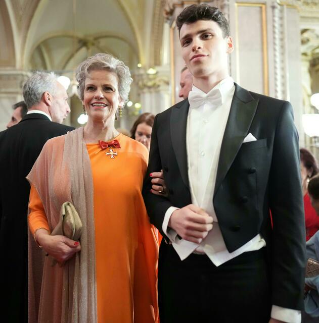 Sabine Haag, Generaldirektorin des Kunsthistorischen Museum (KHM) mit Begleitung | Foto:  EVA MANHART / APA / picturedesk.com