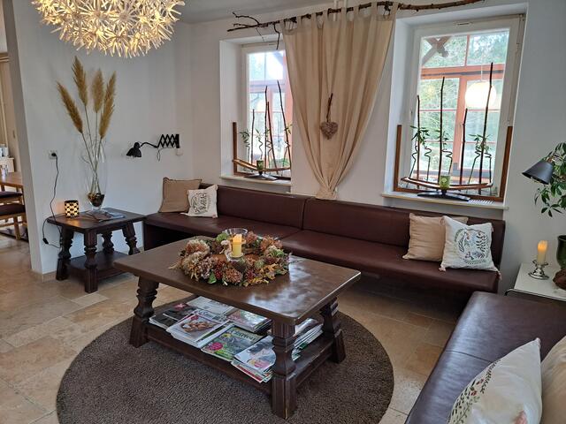 Bereits beim Eintritt herrscht in der Lobby Wohlfühlatmosphäre.  | Foto: Stefanie Machtinger