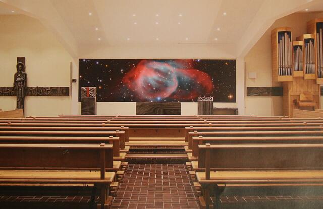 Fastentuch der Kulturkirche St. Marien in Amstetten. | Foto: Friedrich Kriener