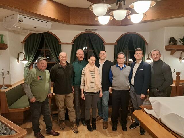 (v.l.) Andreas Zarits (Liste7000), Thomas Dunkl (FPÖ), Peter-Paul Flatz (FPÖ), Schmid Anita (Liste7000), Bernhard Skaumal (FPÖ), Günter Kirchknopf (Klartext), Linus Kopetzky (FPÖ), Martin Fraisl (Liste7000) | Foto: FP Eisenstadt