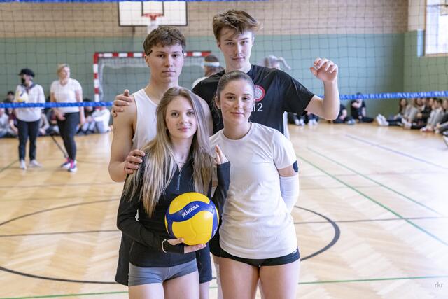 Gewinnerteam der 4 HTL Klasse und 1AHW der HLW Spittal

Siegerteam auf Schülerseite:
4.HTL: Felix Unterwalcher, Roland Ranacher, 
1.AHW der HLW: Anastasia Rainer, Franziska Kuhnert | Foto: © hlwspittal 2024, Richard Krämmer