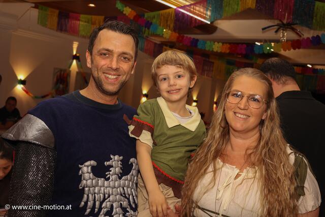 Niki Pexider, Ben und Mama Anita Pexider. | Foto: www.cine-motion.at / Ivanek