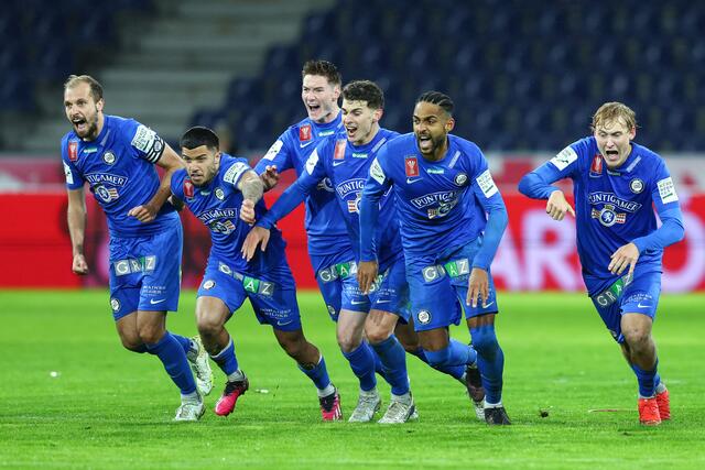 Es ist schon einmal gelungen: Im Vorjahr konnte der SK Sturm die Bullen aus Salzburg eliminieren. | Foto: GEPA