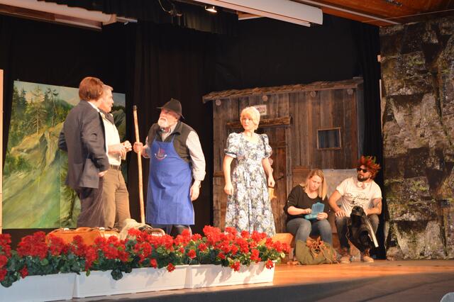 „Was tiats denn es do?!“ - Unliebsamer Besuch am Rotterhof. | Foto: Siegele