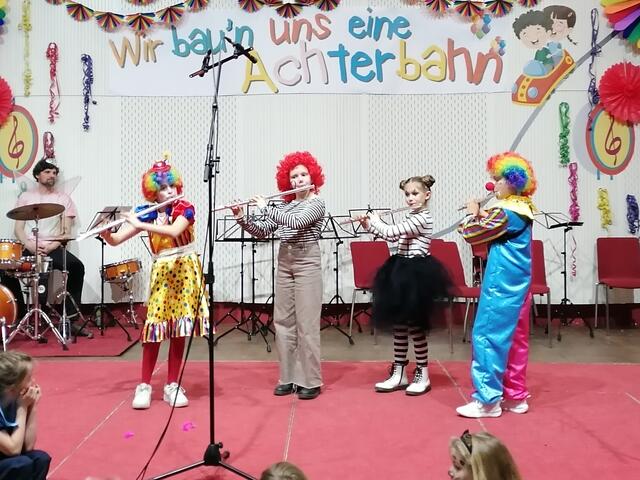 Flute Connection (Ltg. Kathrin Weinberger)