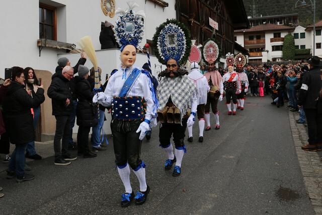 Roller und Scheller starteten um 12 Uhr mittags