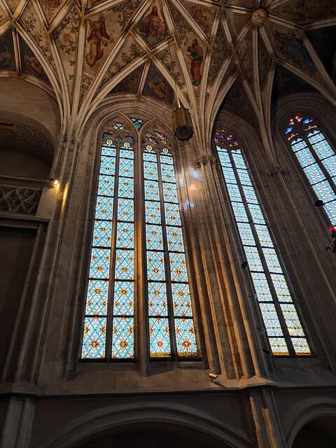Die herrlichen Spitzbogenfenster... | Foto: I.Wozonig