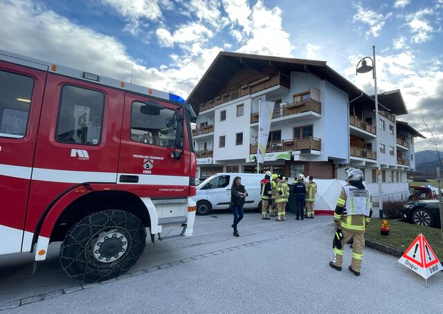 Am Dienstagnachmittag ereignete sich in Ebbs ein Verkehrsunfall. Ein Fußgängerin wurde von einem Kastenwagen angefahren. | Foto: ZOOM.TIROL