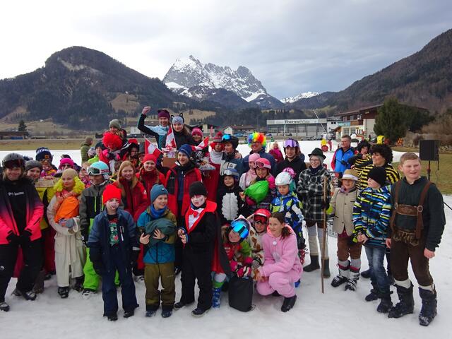 Sehr viele Kinderstaffeln waren beim 3. Gemeinde-Gaudi-Rennen des WSV Kirchdorf dabei