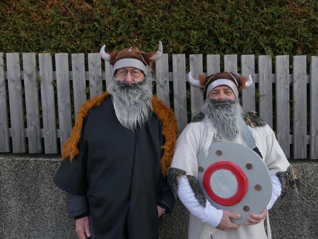 Hannes Götz und Helmut Kovar als Wickinger. | Foto: Nina Taurok