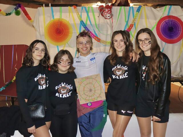 Das Sportler-Gschnas in Pöttsching hat erneut gezeigt, wie man die Faschingszeit richtig feiert.  | Foto: RegionalMedien Burgenland