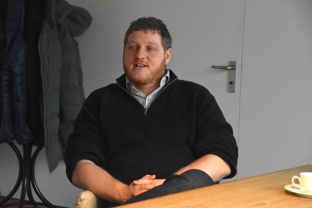 Vize-Bgm. Stefan Graf zeigt sich von der "tollen Aktion" begeistert.  | Foto: Barbara Fluckinger