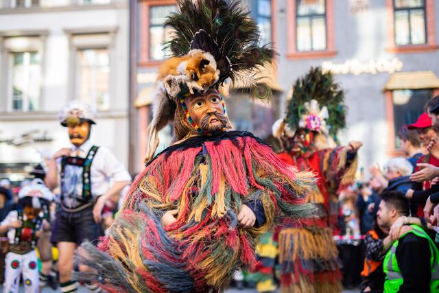 Tiroler Tradition und Brauchtum vor der Annasäule | Foto: Klinger