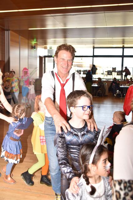 Vizebgm. Romed Giner sorgte ebenso für gute Stimmung.  | Foto: Kendlbacher/Gemeinde Rum