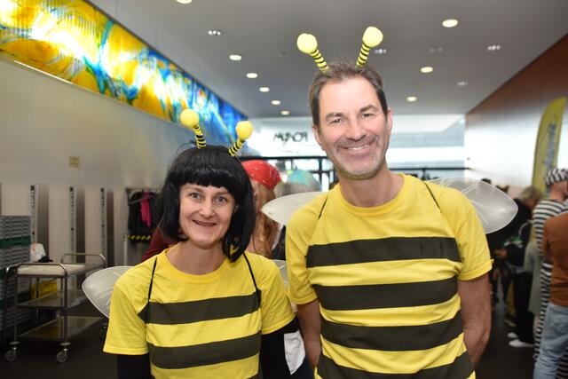 Zwei flotte Bienen: Sandra und Andreas  | Foto: Kendlbacher/Gemeinde Rum
