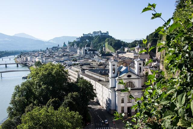 Neben der Anzahl der Wahlberechtigten gibt es auch noch weitere spannende Zahlen und Fakten zur Salzburger Gemeindewahl. Beispielsweise können in der Stadt Salzburg rund 1.620 Erstwähler in den 153 Wahllokalen wählen gehen. (Symbolbild) | Foto: pixabay.com