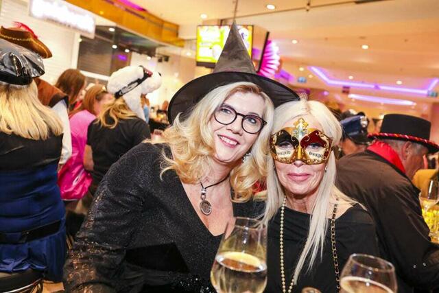 Fasching in der Lentia City | Foto: Fotomeisterei / Inge Streif Photography