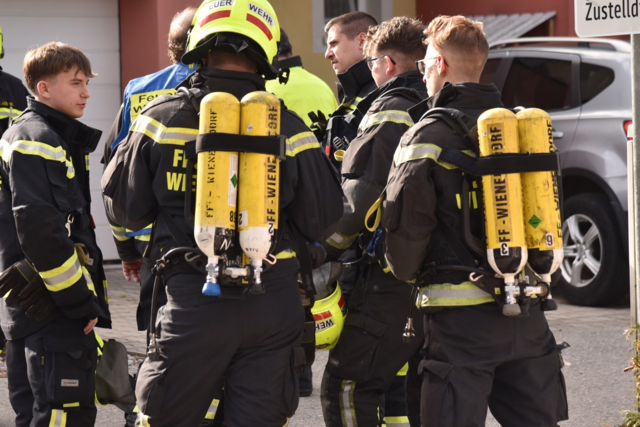 Feuerwehr im Einsatz. | Foto: Thomas Lenger, Monatrevue