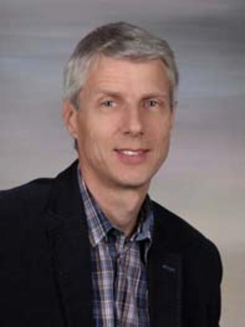 HLW-Direktor Karlheinz Sanz sieht viele Herausforderungen bezüglich der Diplomarbeiten. | Foto: HLW Lipizzanerheimat