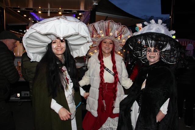 Ausgefallene Kostüme und gute Stimmung waren wieder Pflicht beim Faschingsfest. | Foto: Freiwillige Feuerwehr Serfaus