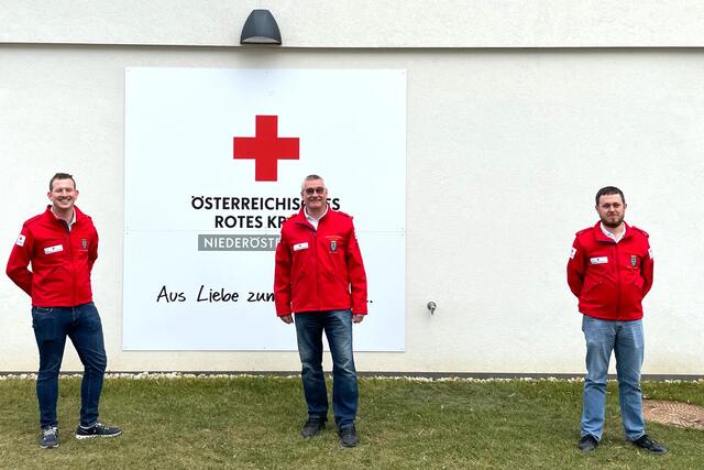 Das Bezirks-Trio: Jens Werenskiold, Peter Tesarek und Michael Neumayer. | Foto: Rotes Kreuz Korneuburg