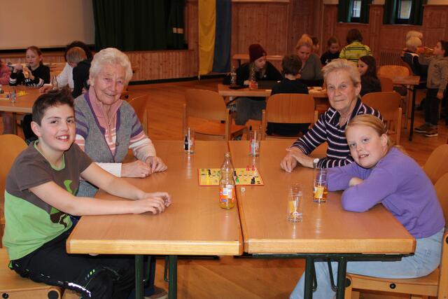 Generationenspielenachmittag in der von FamiliJa betreuten “Gesunden Gemeinde” Heiligenblut | Foto: Julia Eder (GG Heiligenblut)