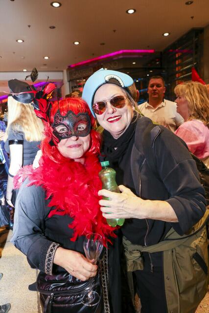 Fasching in der Lentia City | Foto: Fotomeisterei / Inge Streif Photography