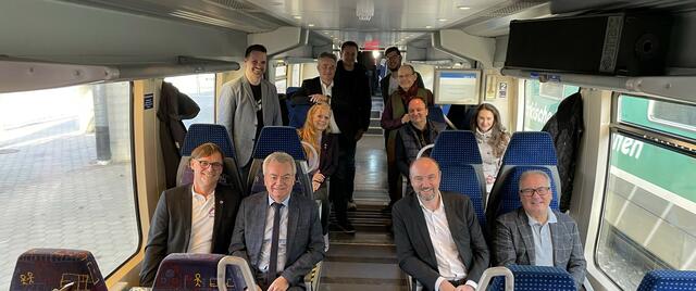 Bei einer Sonderfahrt von Weiz Nord nach Preding wurde das neue Gratis-Angebot vorgestellt. | Foto: RegionalmedienSteiermark/Hofmüller