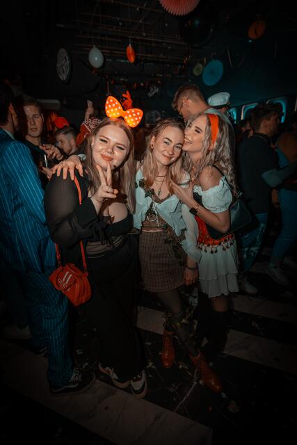 Im "Le Jardin" startete am Faschingsdienstag der Clubbetrieb bereits um 18 Uhr. | Foto: JD Project