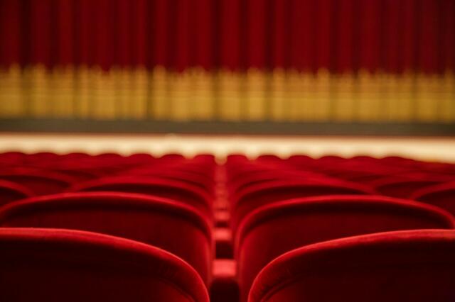 Einem Medienbericht zufolge bahnt sich in Wiens Theaterszene die nächste Missbrauchs-Affäre an. (Symbolbild) | Foto: Unsplash