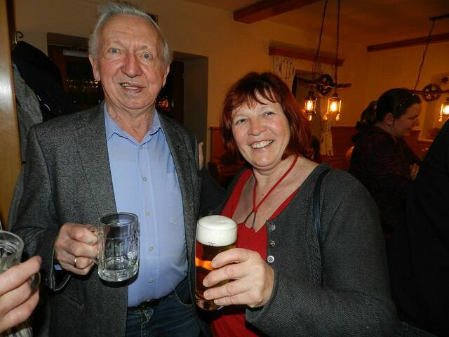 Altbürgermeister Franz Atzinger, Amtsleiterin  Regina  Lacher- Specht8 kOMMEN Jedes  JAHR zur Premiere