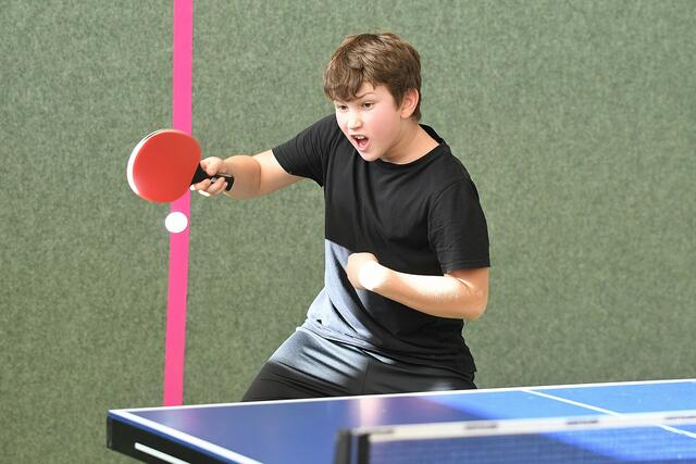 Paul Ameseder zeigte vollen Einsatz am Tischtennistisch. | Foto: Manfred Lindorfer