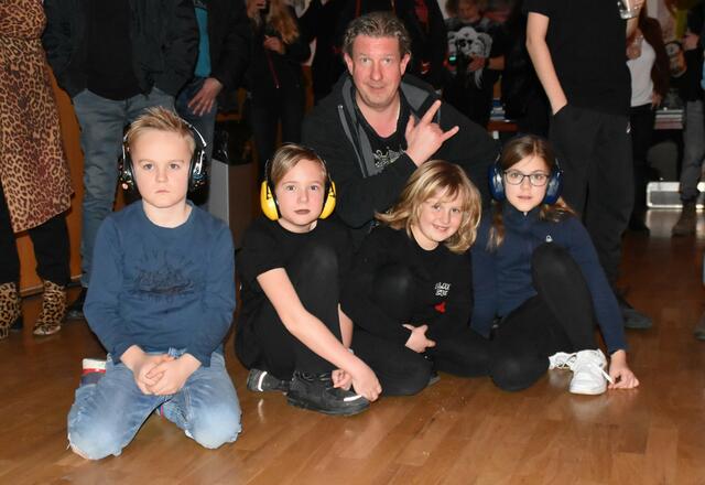 Auch die Nachwuchsrocker waren am Konzertabend in Felixdorf mit dabei. | Foto: Cherelle Marek