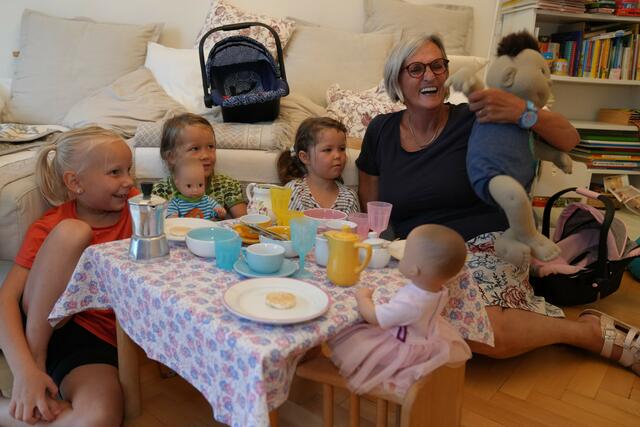 Leihoma sein ist eine Bereicherung. Aktuell werden dringend neue "Omas" und "Opas" gesucht.  | Foto: Katholischer Familienverband Österreich 