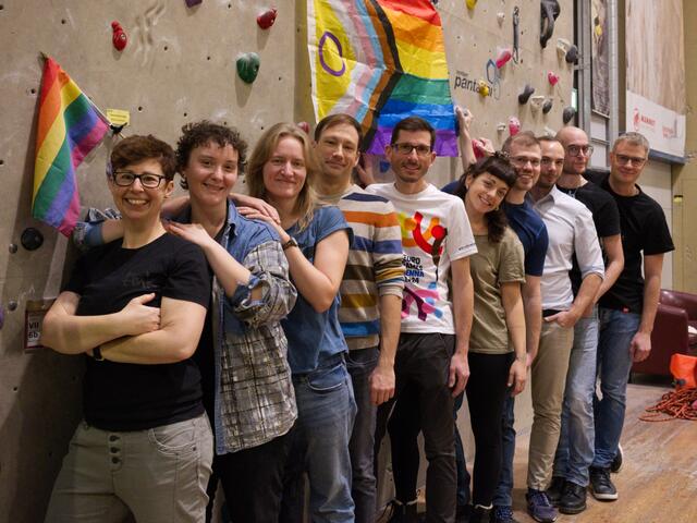 Mitte Juli wird Wien zum Hotspot für Sport, Inklusion und gemeinsames Feiern: die EuroGames Vienna 2024 schlagen am Karlsplatz für vier Tage ihre Zelte mit dem EuroGames Village auf. | Foto: Isabelle Reihofer