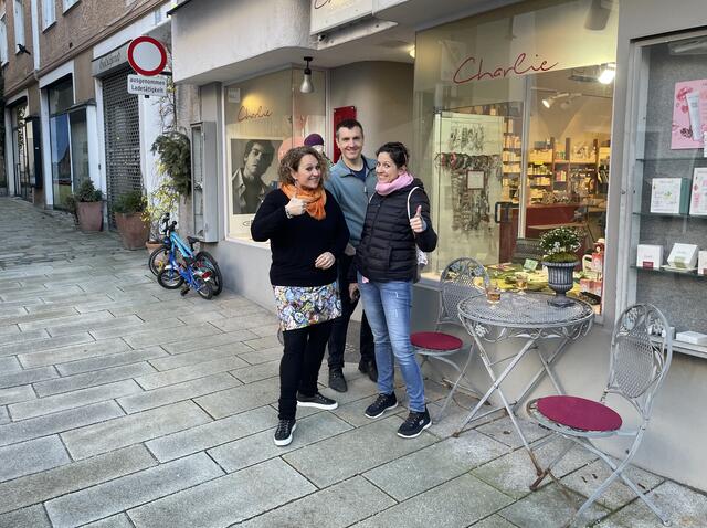 Gute Stimmung trotz des verregneten Wetters. | Foto: RegionalMedien Salzburg / Redaktion Tennengau