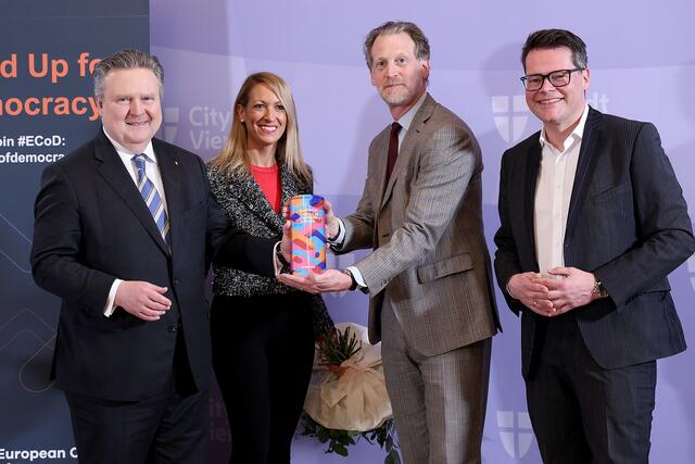 Wien wurde zur "Demokratiehauptstadt 2024/25" ernannt. Die Bundeshauptstadt wird den Titel ab Oktober 2024 für ein Jahr lang tragen. | Foto: Stadt Wien / Votava