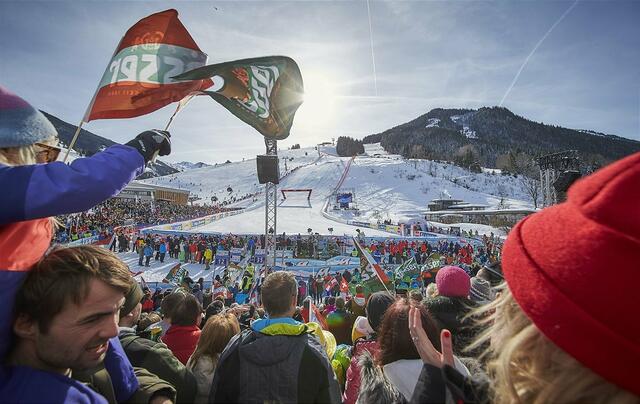 Der Skiweltcup 2020 begeistere trotz spontaner Übernahme tausende Fans. Dies erwarten sich die Veranstalter für den Weltcup im März. | Foto: saalbach.com