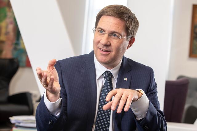 Bürgermeister Andreas Rabl (FPÖ) kandidiert für einen jüdischen Gedenkverein – das dürfte Zündstoff bergen, da die jüdische Kultusgemeinde jeden Kontakt zu Freihetlichen ablehnt. | Foto: Stadt Wels