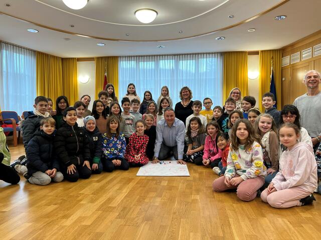 Das Schülerinnen und Schüler Parlament geht in die nächste Runde. | Foto: Cech
